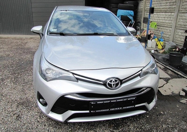 Toyota Avensis cena 46900 przebieg: 191500, rok produkcji 2016 z Kowal małe 232